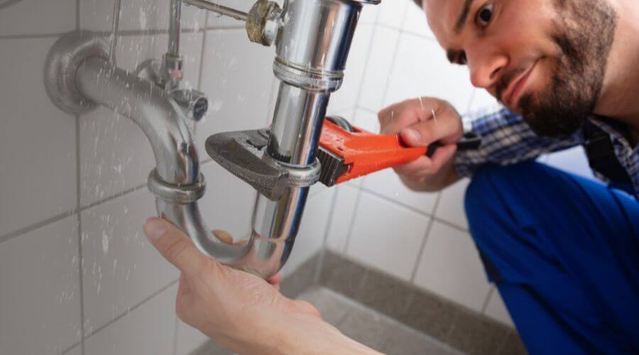 Professional same day plumber services in Donnellson, IA
